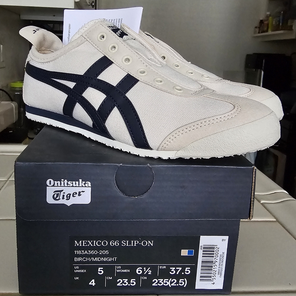 NWT Authentic Onitsuka Tiger Mexico 66 Slip-on Birch & Midnight Size 6.5 Women